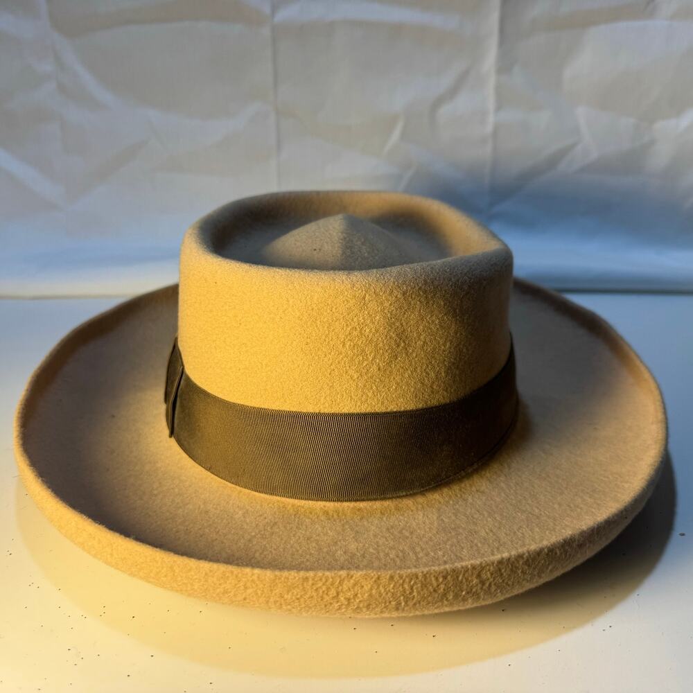 Derringer Unisex Vintage Felt Hat No Size Wool Blend Beige Brown Belt Halloween